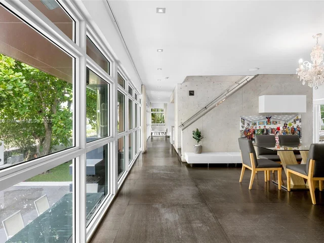 1606 S Bayshore Dr, Miami FL 33133