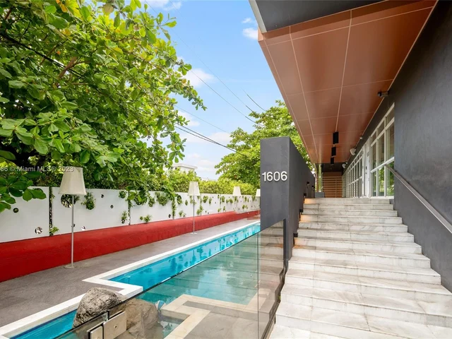1606 S Bayshore Dr, Miami FL 33133