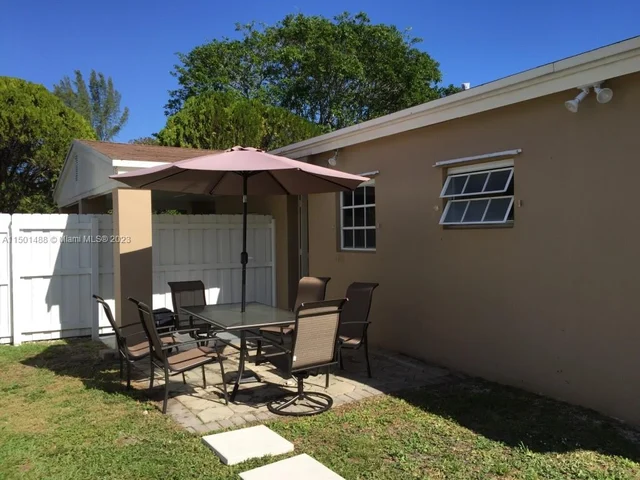 1414 NE 178th St, North Miami Beach FL 33162