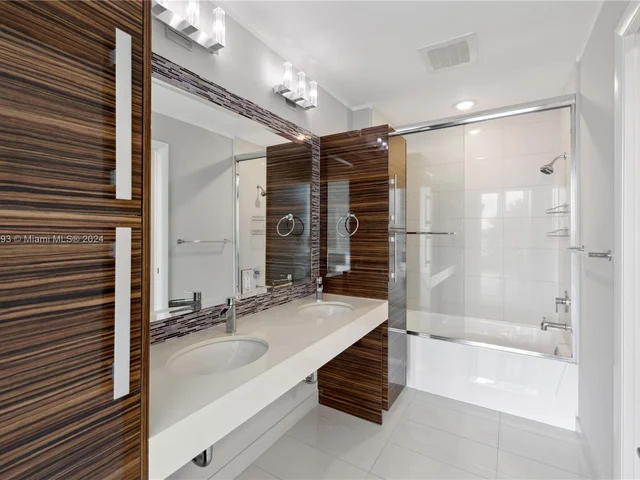 2020 N Bayshore Dr # 801, Miami FL 33137