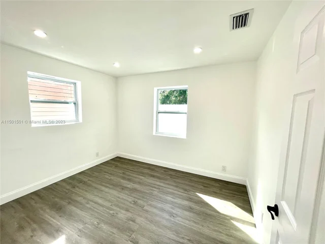 2210 Cody St, Hollywood FL 33020