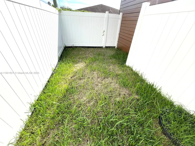 2210 Cody St, Hollywood FL 33020