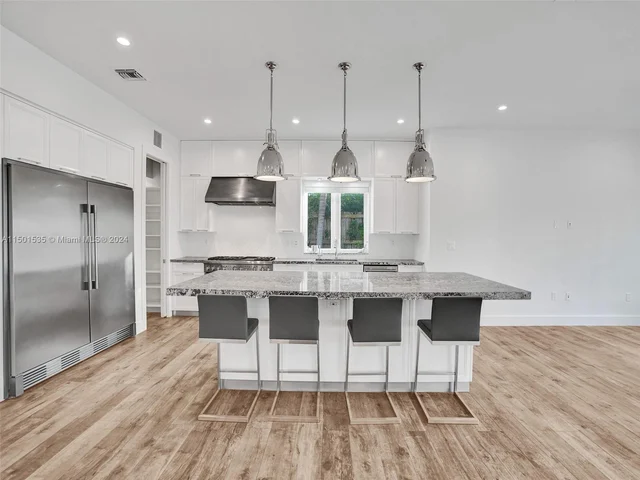 5180 La Gorce Dr, Miami Beach FL 33140