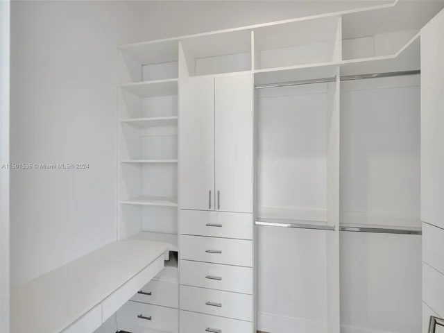 5180 La Gorce Dr, Miami Beach FL 33140