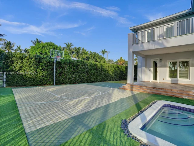 5180 La Gorce Dr, Miami Beach FL 33140