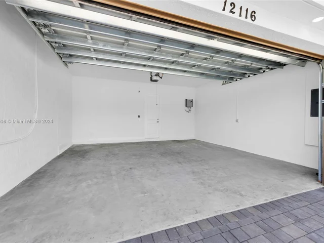 12116 SW 82 PL, Miami FL 33156