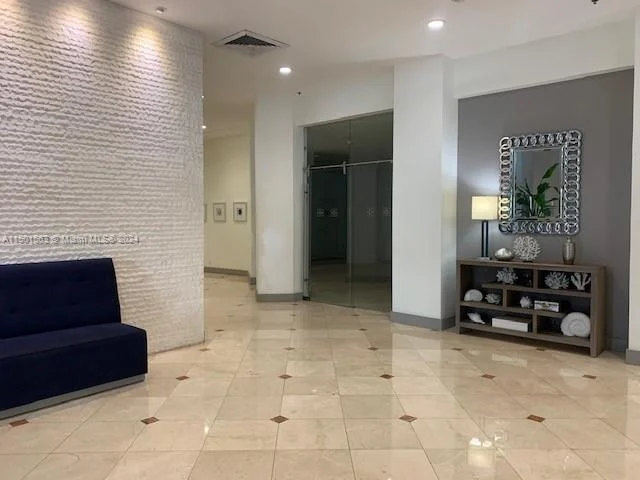 100 LINCOLN RD # 710, Miami Beach FL 33139
