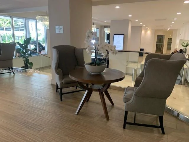 100 LINCOLN RD # 710, Miami Beach FL 33139