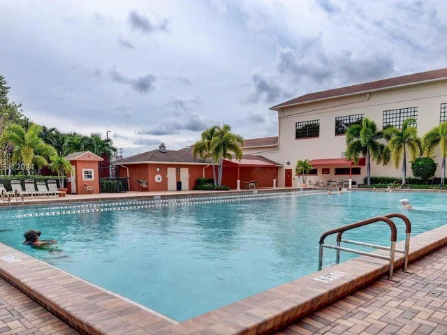 2048 Hythe C # 2048, Boca Raton FL 33434