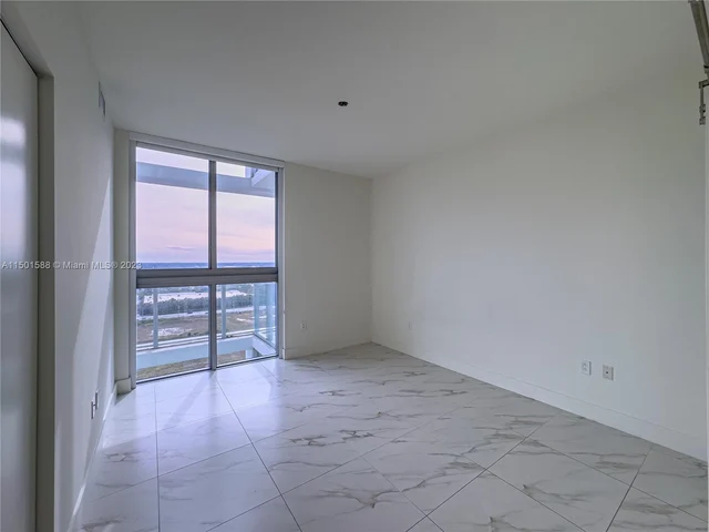 2000 Metropica Way # 2009, Sunrise FL 33323