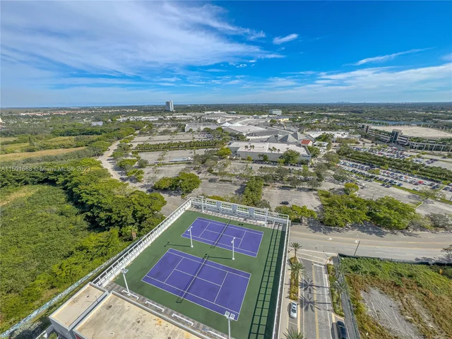 2000 Metropica Way # 2009, Sunrise FL 33323