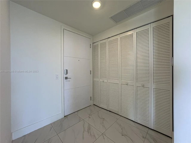 2000 Metropica Way # 2009, Sunrise FL 33323