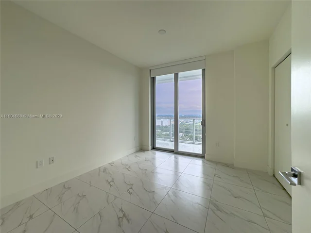 2000 Metropica Way # 2009, Sunrise FL 33323