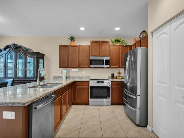 4126 NE 21st Ct, Homestead FL 33033