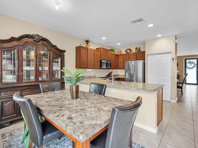 4126 NE 21st Ct, Homestead FL 33033