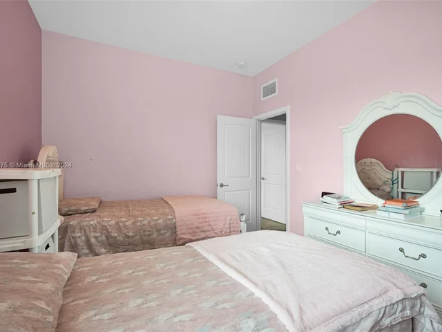 4126 NE 21st Ct, Homestead FL 33033