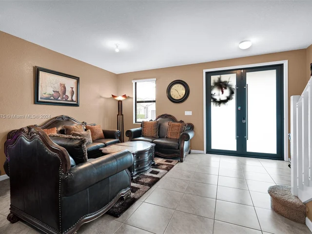 4126 NE 21st Ct, Homestead FL 33033