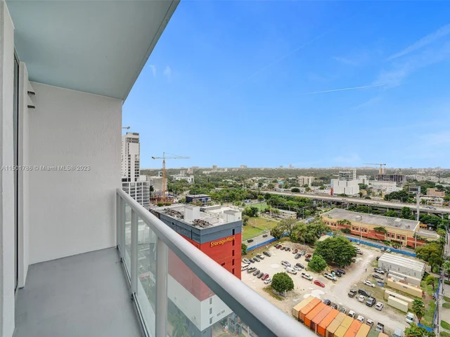 185 SW 7th St # 1600, Miami FL 33130