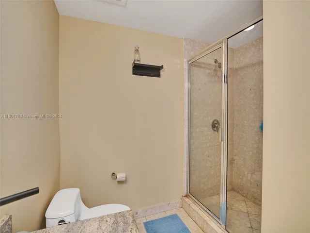 185 SW 7th St # 1600, Miami FL 33130