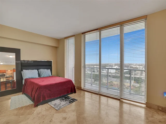 185 SW 7th St # 1600, Miami FL 33130