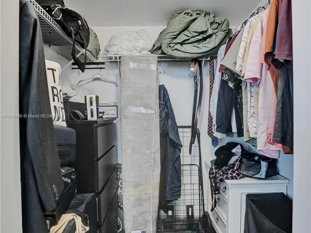 185 SW 7th St # 1600, Miami FL 33130