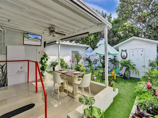 1410 NW 33rd St, Miami FL 33142