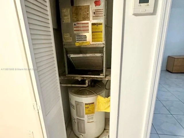 5050 NW 7th St # 411, Miami FL 33126