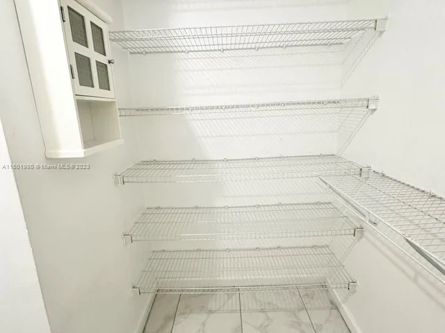 5050 NW 7th St # 411, Miami FL 33126