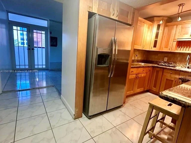 5050 NW 7th St # 411, Miami FL 33126