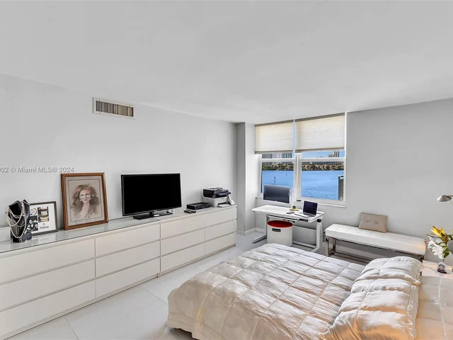 301 174th St # 501, Sunny Isles Beach FL 33160