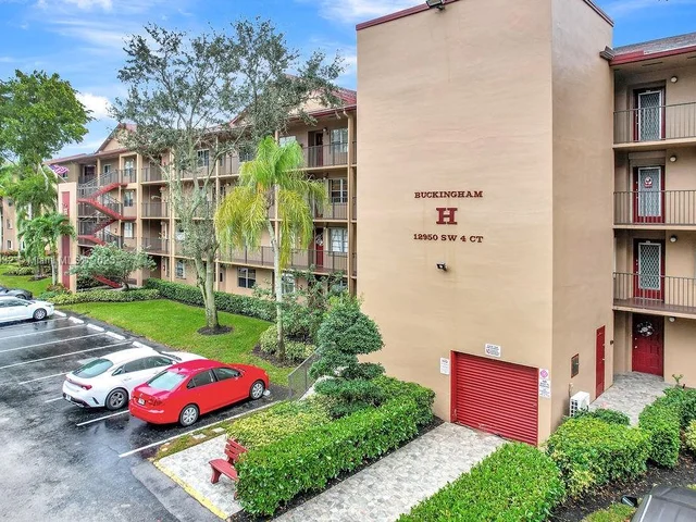 12950 SW 4th Ct # 202H, Pembroke Pines FL 33027