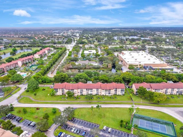 12950 SW 4th Ct # 202H, Pembroke Pines FL 33027