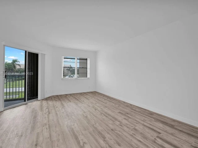 12950 SW 4th Ct # 202H, Pembroke Pines FL 33027