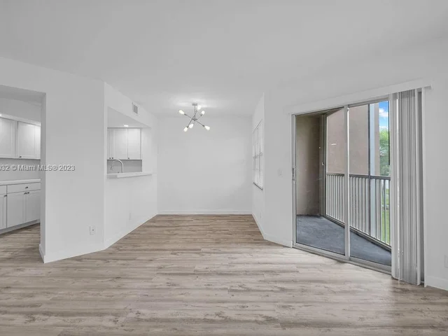 12950 SW 4th Ct # 202H, Pembroke Pines FL 33027