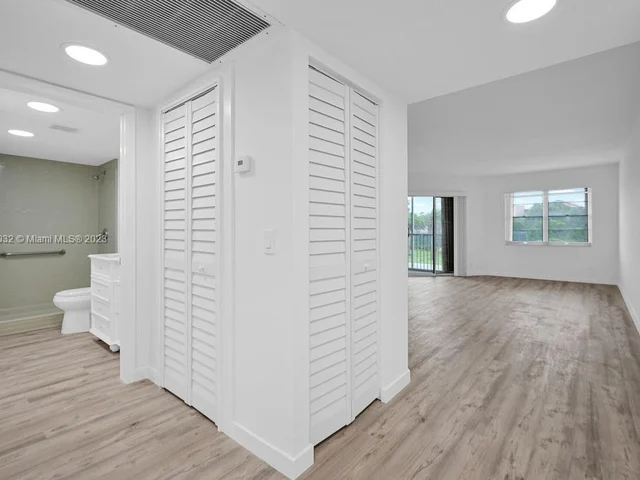 12950 SW 4th Ct # 202H, Pembroke Pines FL 33027