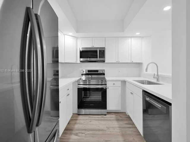 12950 SW 4th Ct # 202H, Pembroke Pines FL 33027