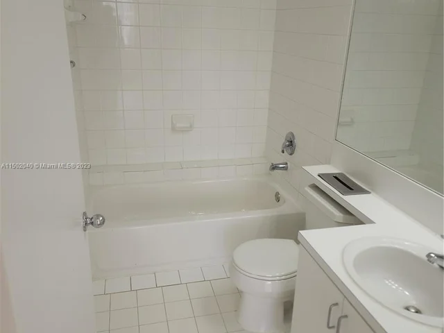 2011 Renaissance Blvd # 205, Miramar FL 33025