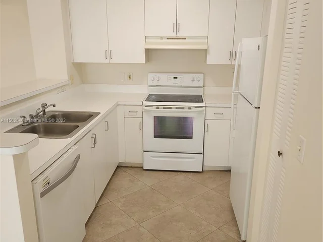 2011 Renaissance Blvd # 205, Miramar FL 33025