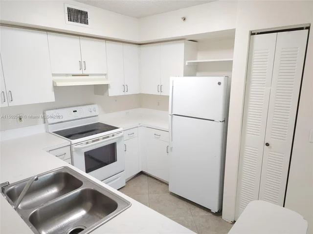 2011 Renaissance Blvd # 205, Miramar FL 33025