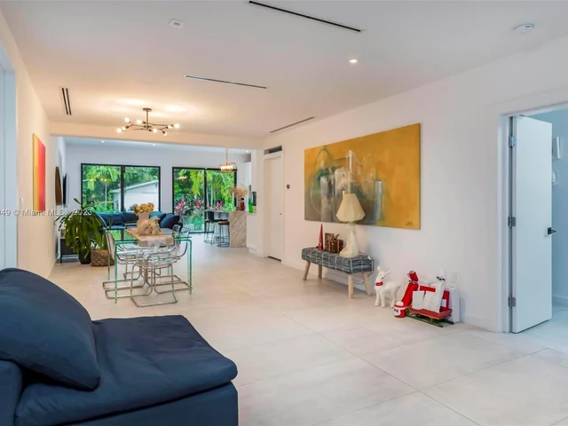 1430 SW 18th St, Miami FL 33145