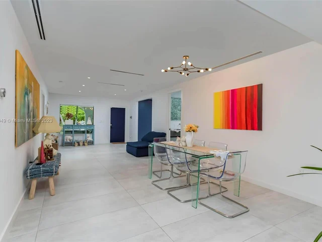 1430 SW 18th St, Miami FL 33145