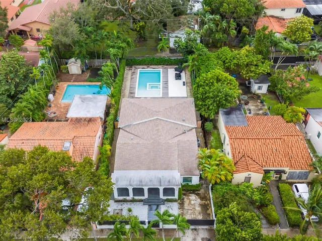 1430 SW 18th St, Miami FL 33145