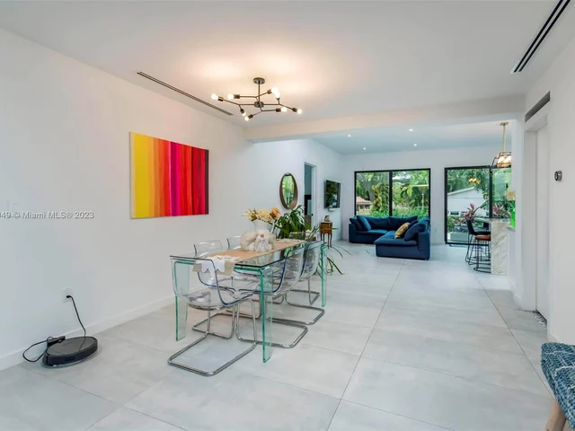 1430 SW 18th St, Miami FL 33145