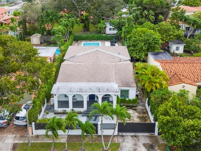 1430 SW 18th St, Miami FL 33145