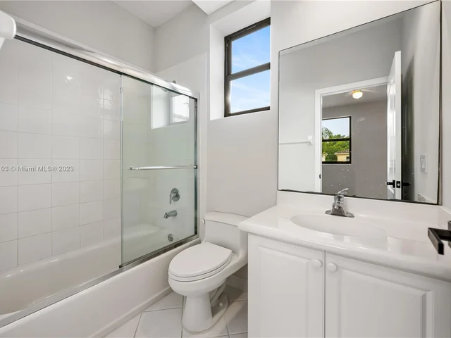 21126 NE 33rd Ave, Aventura FL 33180