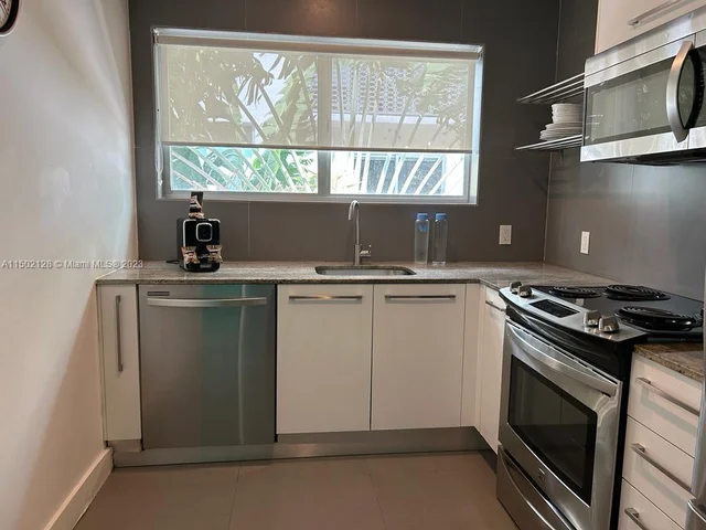 1816 Meridian Ave # 27, Miami Beach FL 33139