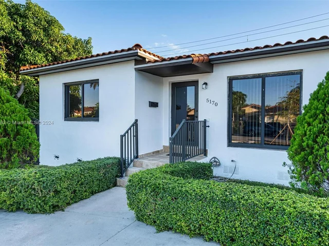 5170 SW 7th St, Miami FL 33134