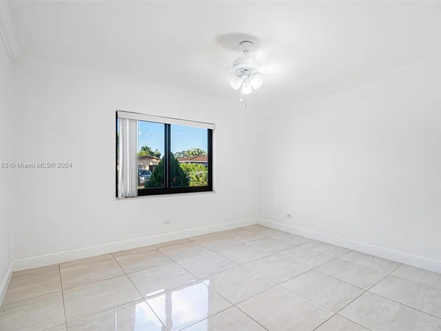 5170 SW 7th St, Miami FL 33134