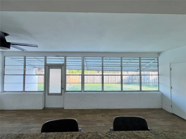 2005 N Park Rd, Hollywood FL 33021