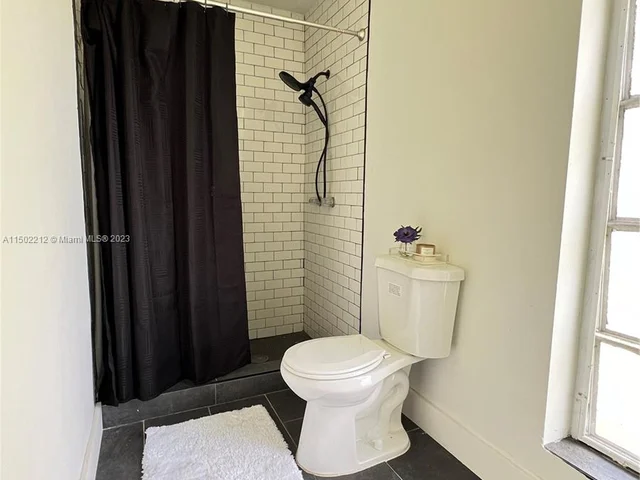 2005 N Park Rd, Hollywood FL 33021